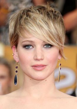 Jennifer Lawrence short pixie haircut with bangs