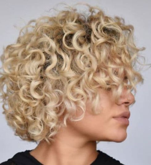 Curly bob haircuts 2022-2023