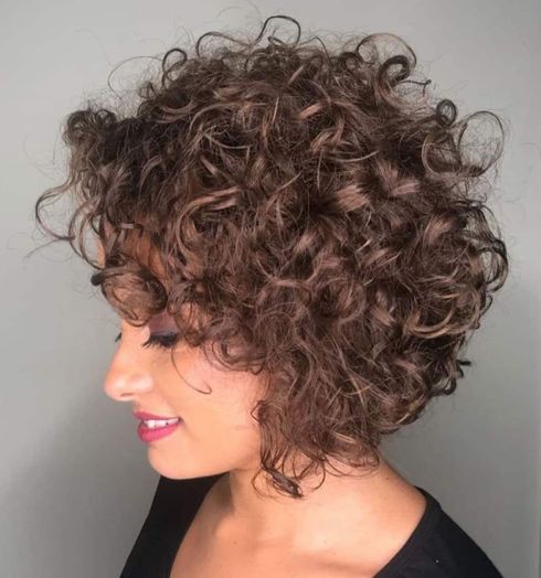 Curly bob haircuts 2022-2023