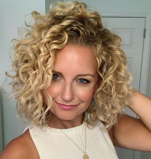 Curly bob haircuts 2022-2023