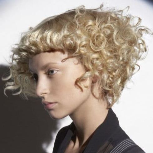 Curly bob haircuts for women in 2022-2023