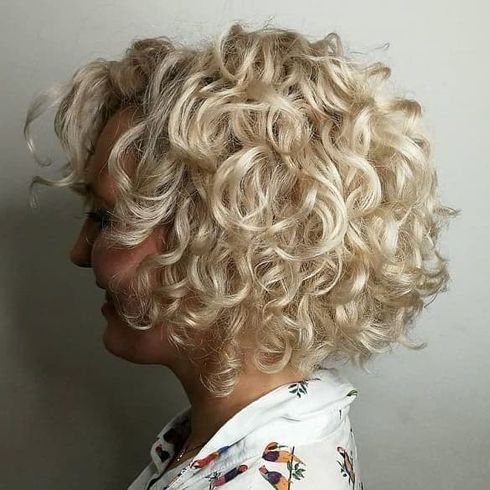 How do you maintain a curly bob?