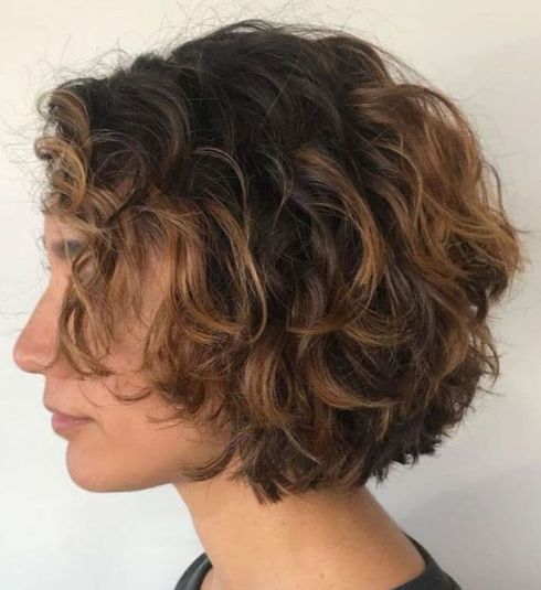How do you make a curly bob look good?