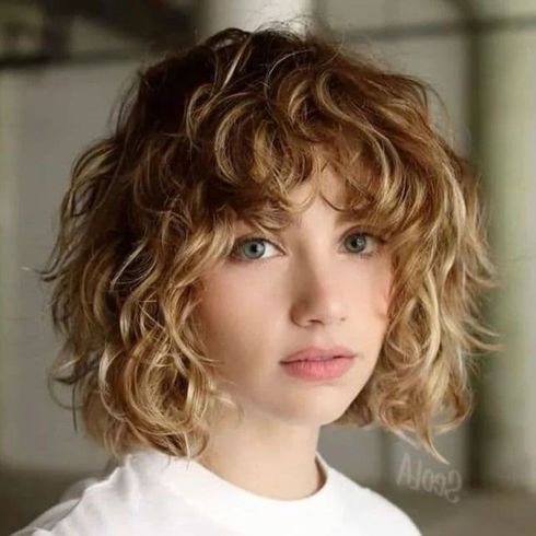 How do you shape a curly bob?