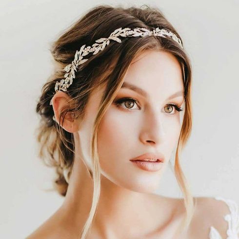 Wedding hairstyles with accessories for 2022 - 2023