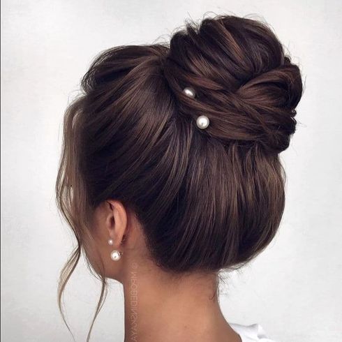 Wedding hairstyles with accessories for 2022 - 2023