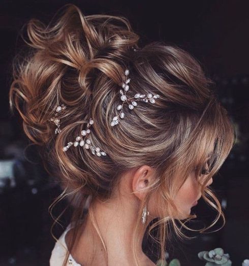 Wedding hairstyles with accessories for 2022 - 2023