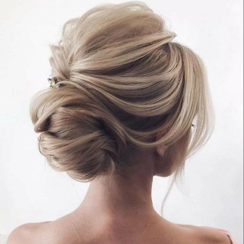 Wedding hairstyles with accessories for 2022 - 2023