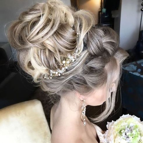 Wedding hairstyles with accessories for 2022 - 2023