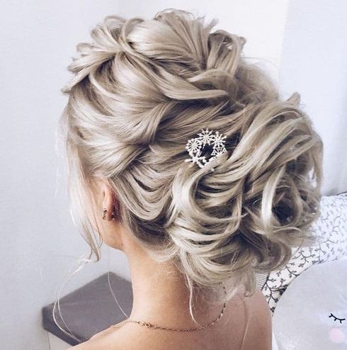 Wedding hairstyles with accessories for 2022 - 2023