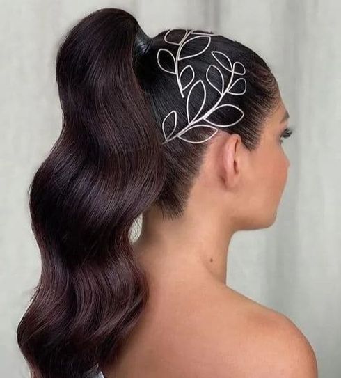 Wedding hairstyles with accessories for 2022 - 2023