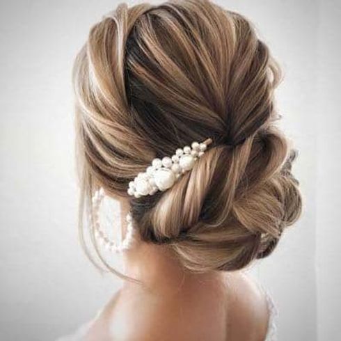 Wedding hairstyles with accessories for 2022 - 2023