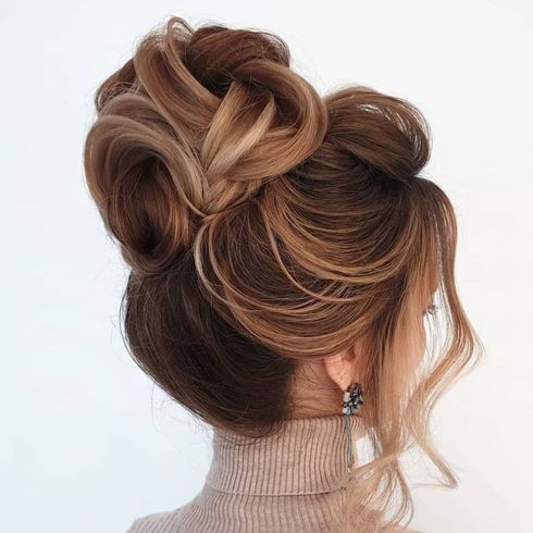 Classic Updo Hairstyles | What are the three classic updo styles?