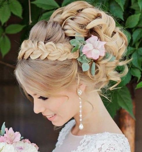 2023 Wedding Hairstyles | Can I wear my hair straight to a wedding?