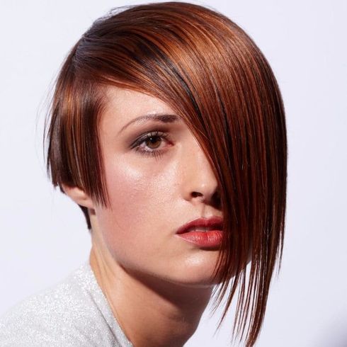 Straight hair asymmetrical cut