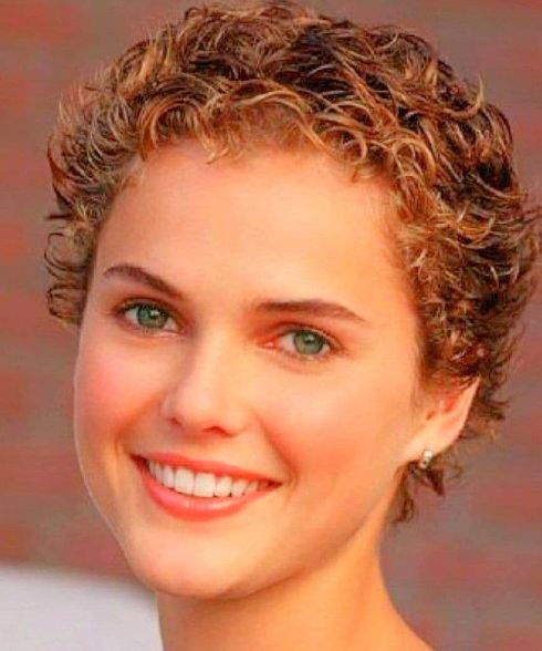 pixie curly hair 2023-2024