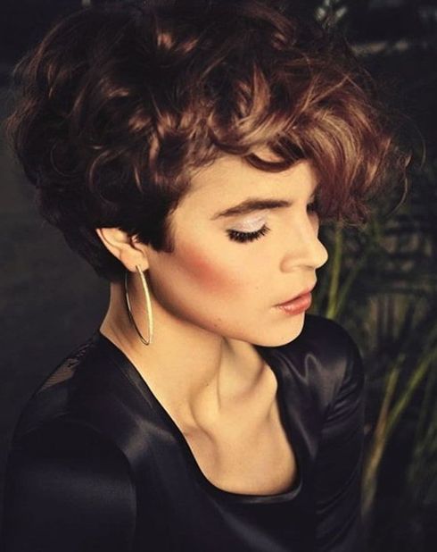 Highlight curly pixie haircut 2023