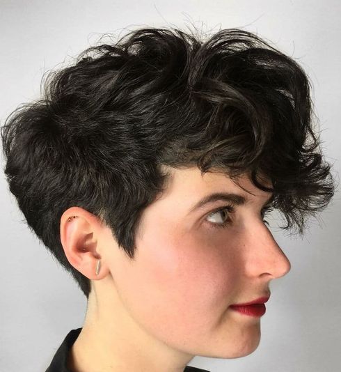 Short curly pixie haircut 2023