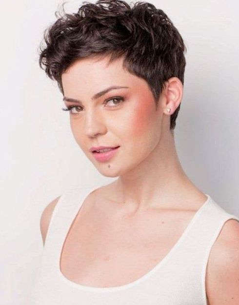 Very short curly pixie haircut 2023