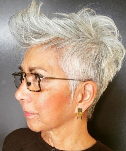 Straight short hair for women over 60 in 2023