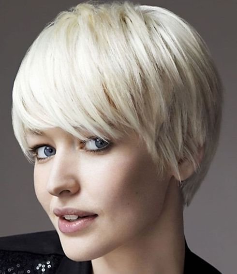 Short hairstyle for women 2023-2024