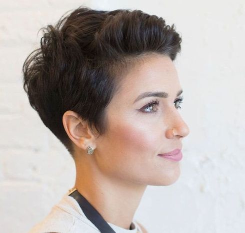 Side swept short hair for women 2023-2024