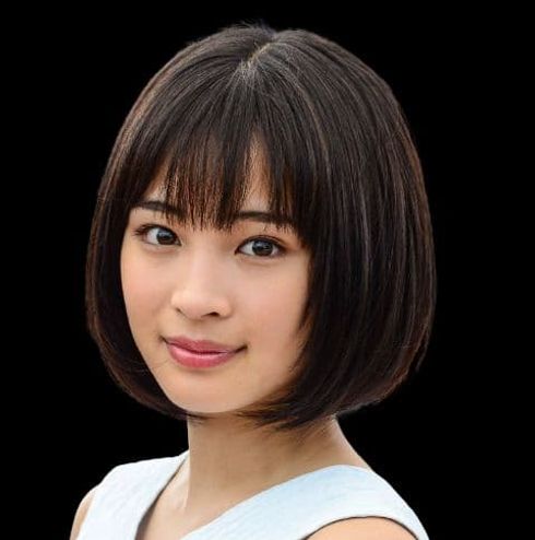 Short haircut for Asian women in 2023