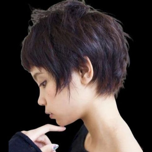 Short haircut for Asian women in 2023