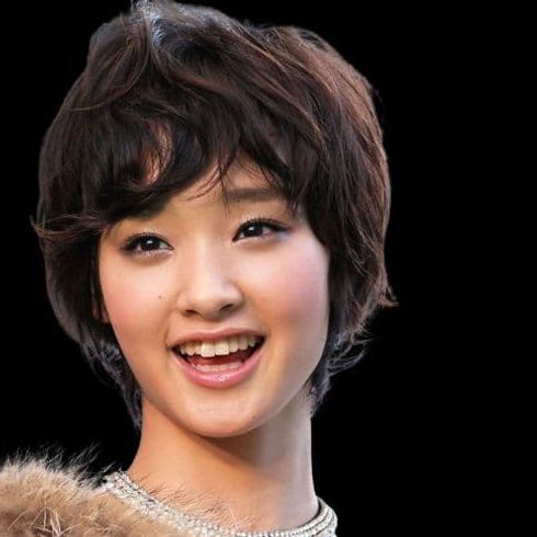 Short haircut for Asian women in 2023