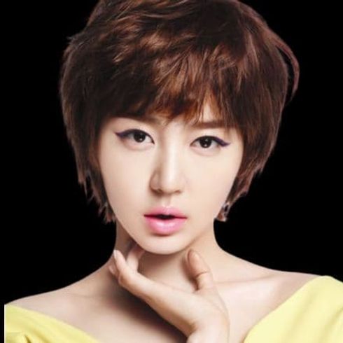 Short haircut for Asian women in 2023