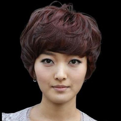 Short haircut for Asian women in 2023