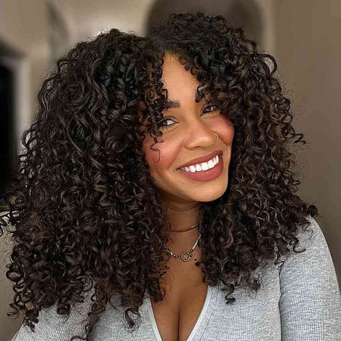 Shoulder-Length Thick Curls