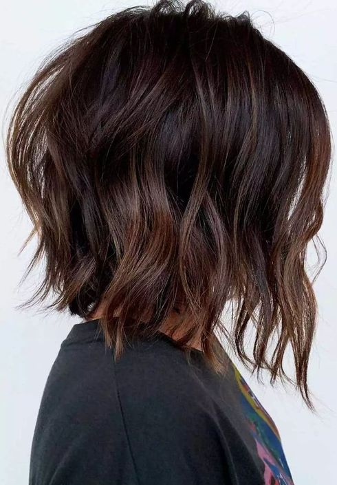 Medium Length Layered Hair – Ideas For Stunning 2024 Look