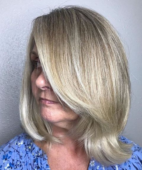 Highlights medium hairstyle with blonde balayage