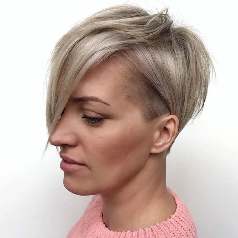 Asymmetrical pixie hair 2022