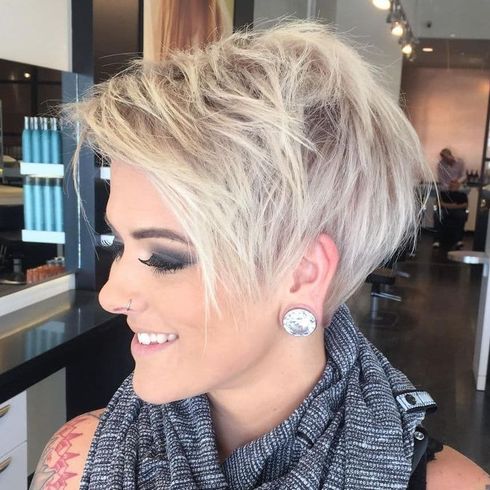 Asymmetrical pixie hair cut 2022