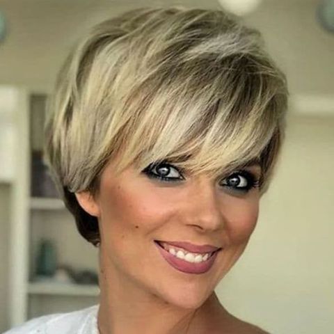 Fine hair short haircut 2021-2022