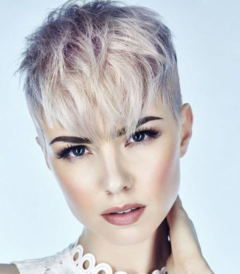 Messy layered short pixie haircut for women with long face 2021-2022