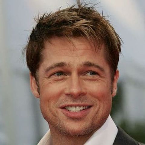  Brad Pitt messy short hair 2021-2022