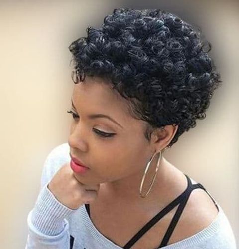 Natural curly short haircut for black women with oval face