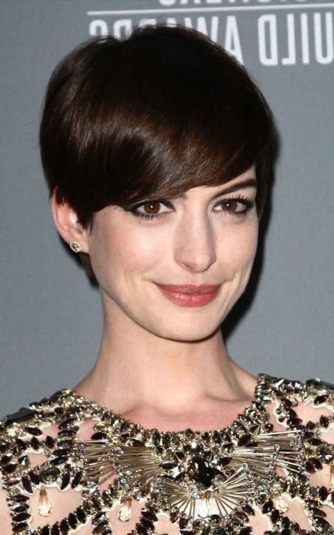 Anne Hathaway straight pixie cut