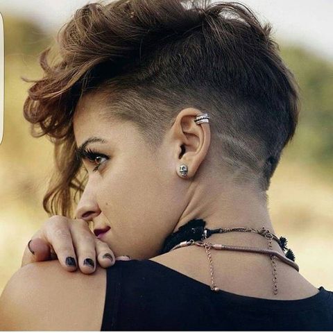 Undercut wavy short hairstyle for thick hair in 2021-2022