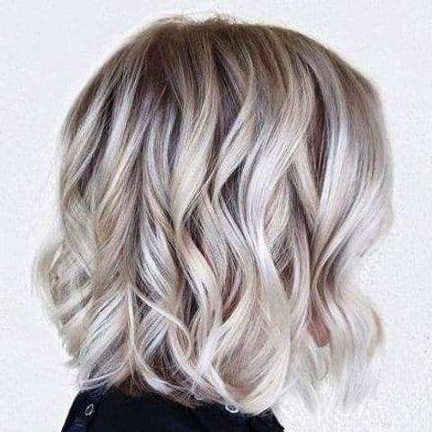 Wavy long bob cut in 2021-2022