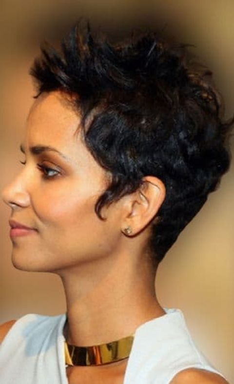 Halle Maria Berry's wavy short pixie haircut