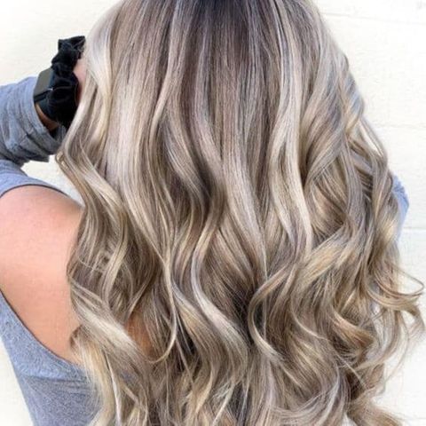 Icy blonde highlights in 2021-2022