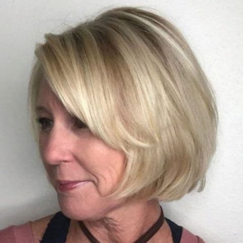 Fine short hair for women over 60 in 2021-2022