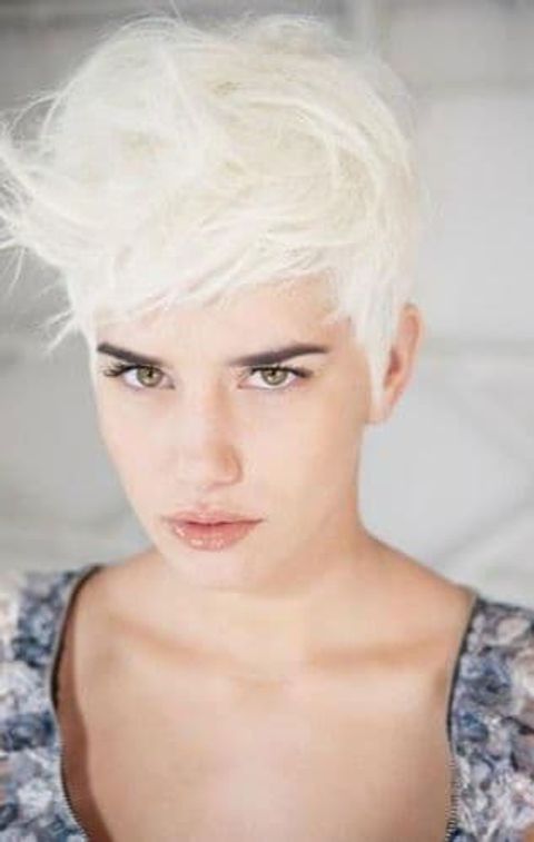 Short hairstyle for women 2021