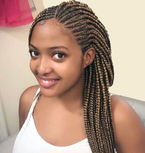 Lemonade Braids To Help You Pick Your Next Style in 2021-2022