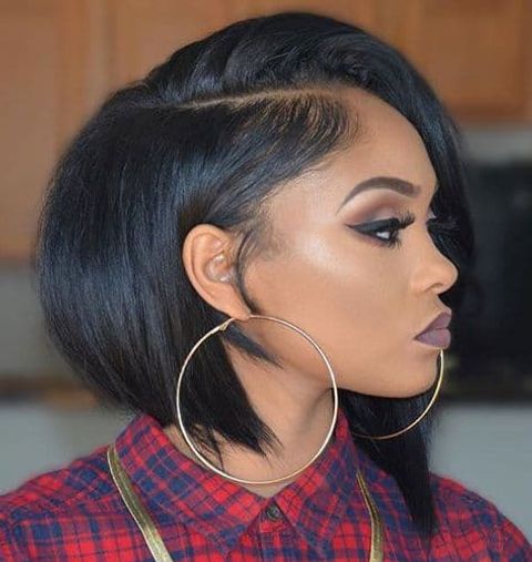 Side swept short bob haircut for black women in 2021-2022