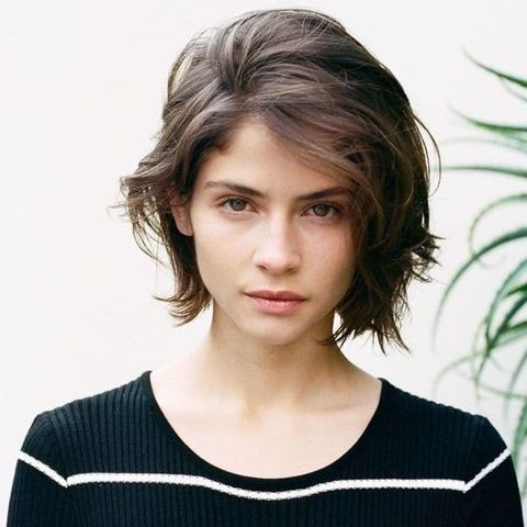 Wavy short bob for girls in 2021-2022